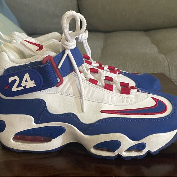 Nike Air Griffey  Max 1 GSA. Size 5.5 for youth. - Picture 3 of 5
